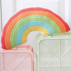 Wollplatz Regenbogen Kissen Häkelpaket