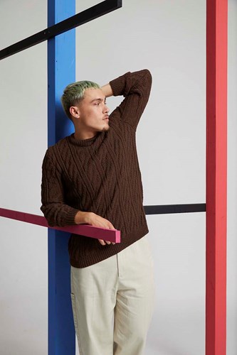 lang yarns fam 280 model