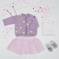 Strickanleitung Gepunktete Babystrickjacke