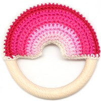 Wollplatz Regenbogen Beißring Häkelpaket 4 Girly