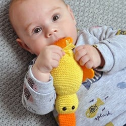 Häkelanleitung Beißring Ente