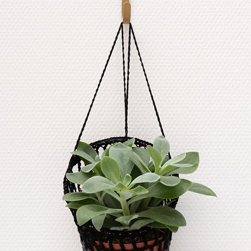 Yarn and Colors Must-Have Plant Holder Booklet-3