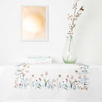 Rico Frühlingswiese Tischdecke Stickpaket