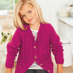 Strickanleitung Stylecraft Life Aran No. 8933 Mädchen Cardigan