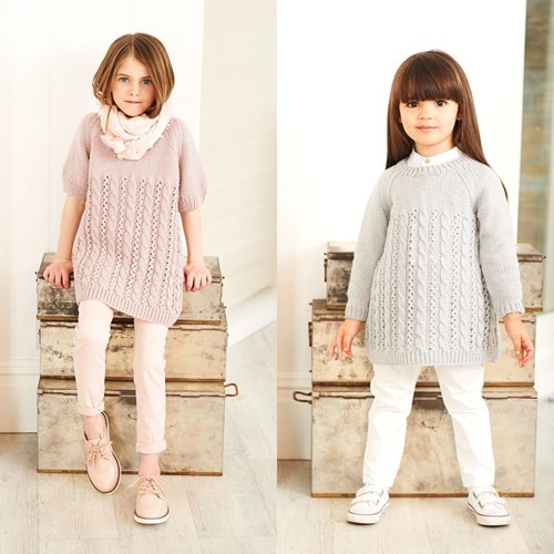 Strickanleitung Stylecraft Special DK No. 9399 Mädchenkleid und Tunika