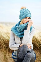 Strickanleitung Stylecraft Special Aran With Wool No. 9554 Jacke, Loop und Mütze-3