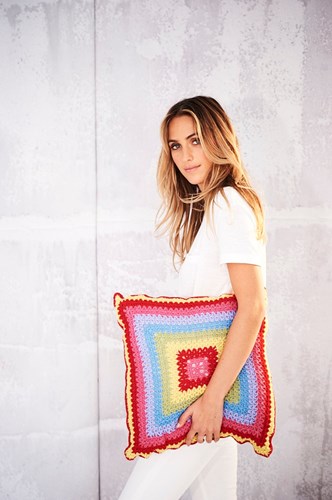 Häkelanleitung Stylecraft Life DK No. 9559 Decke und Kissen-3