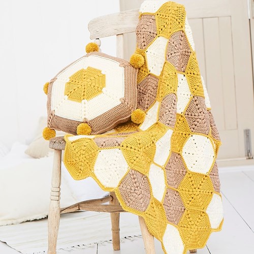 Häkelanleitung Stylecraft Bellissima DK No. 9614 Bienenwabenmuster Decke und Kissen