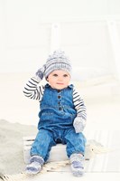 Strickanleitung Stylecraft Bambino Prints DK No. 9748 Babydecke, Mütze und Handschuhe-3