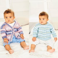Strickanleitung Stylecraft Bambino Prints DK No. 9843 Babyjacke und Pullover