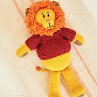 Strickanleitung Stylecraft Bellissima DK No. 9868 Rory der Löwe, Mütze und Handschuhe-3