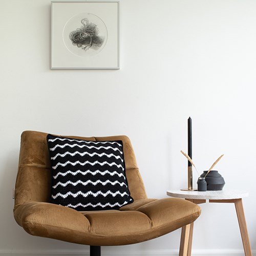 Yarn and Colors Waves Comfy Cushion Häkelpaket White / Black
