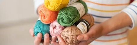 Wie viele Wollknäuel brauche ich für mein Projekt?