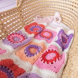Häkelanleitung Yarn and Colors Blossom Baby Blanket