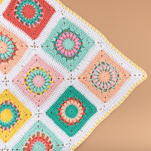 Yarn and Colors Blossom Baby Blanket Häkelpaket 013 Sunglow-2