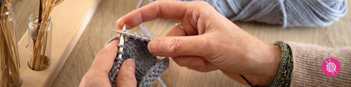 Elastische Bindung von Strickwaren: Das perfekte Finish mit Dehnbarkeit