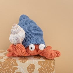 Yarn and Colors Brendan the Hermit Crab Häkelanleitung