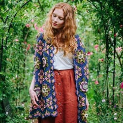Climbing Rose Wrap Yarn & Crochet Kit Jane Crow