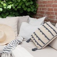 Häkelanleitung Yarn and Colors Connect the Dots Cushion-3