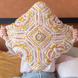 Yarn and Colors CAL Island Stroll Pillow Garnpaket
