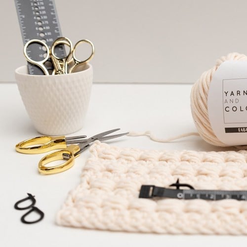 Yarn and Colors Faltbare Schere Rosé-3