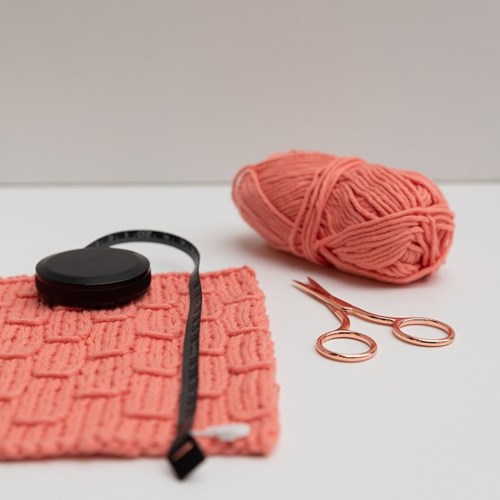 Yarn and Colors Essentielle Schere Rosé-2