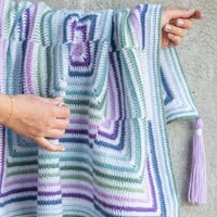 Häkelmuster Yarn and Colors Amazing Staggered Stripes Blanket-3