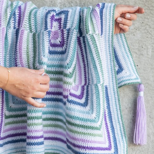 Häkelmuster Yarn and Colors Amazing Staggered Stripes Blanket-3