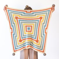 Häkelmuster Yarn and Colors Amazing Square Darts Blanket-2