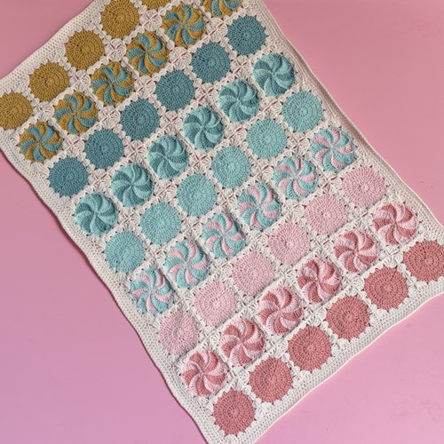 Häkelanleitung Yarn and Colors Circles and Spirals Blanket-3