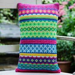 Strickanleitung Stylecraft Special DK No. F005 Fair Isle Kissen