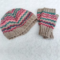 Strickanleitung Stylecraft Highland Heathers DK No. F094 Mütze und Stulpen
