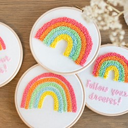Wollplatz Regenbogen Punchpaket