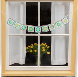 Yarn and Colors Garden Party Bunting Häkelpaket
