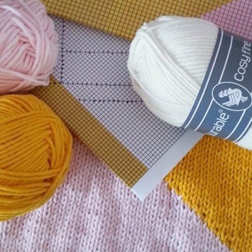 Strickanleitung Geometrisches Viereckiges Kissen-2