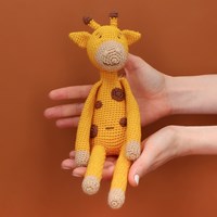 Häkelanleitung Yarn and Colors Gina Giraffe-2