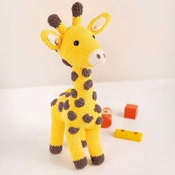 Giraffe Gigi Garn- & Häkelpaket
