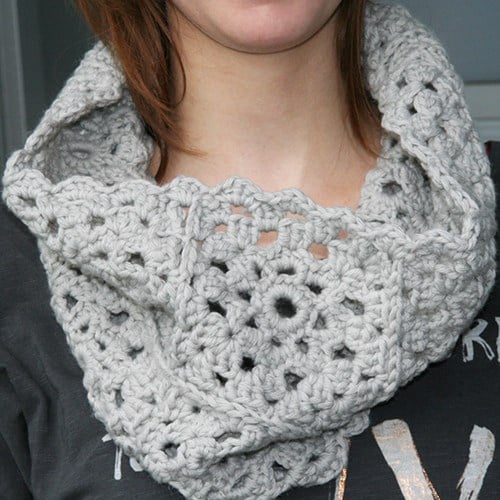 Häkelanleitung Granny Square Loop
