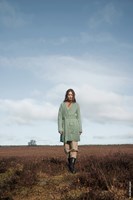 lana grossa lookbook 15 wolplein.nl groen lang vest