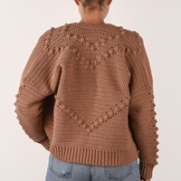 Brick Cardigan M 008 Häkelpaket-3