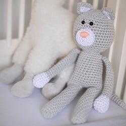 Wollplatz Kuscheltier Katze XL Häkelpaket