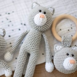 Wollplatz Kuscheltier Katze Häkelpaket