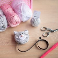 Häkelanleitung Wollplatz Maßband Kat
