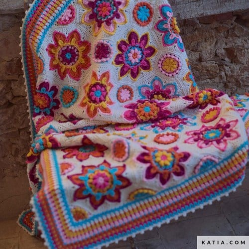 Flowers Forever CAL 2025 Häkelpaket Katia UNICO-2