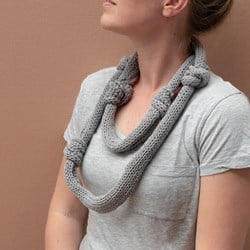 Strickanleitung Yarn and Colors Knot a Scarf