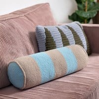 Grafisch gestreiftes Rollkissen Häkelpaket