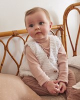 Garn- und Strickset für ärmellose Babyweste von Katia Nuvole