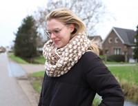 Chunky Loop Schal Häkelpaket 001 Clay & Cream-2