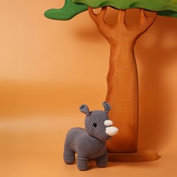 Yarnzoo - Nashorn Noah Garn- und Häkelpaket
