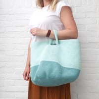 Häkelanleitung Yarn and Colors Slouchy Pouch Color Block